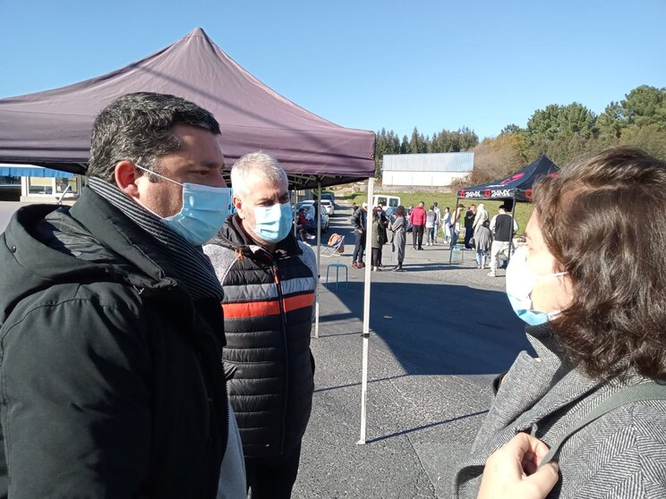 Mon Fernández, Luis Pena e Mercedes Tobío na concentración de "Leche Celta"