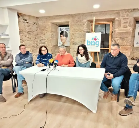 Pilar Lozano e membros da Executiva Comarcal
